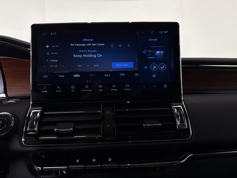 Used 2024 Lincoln Navigator Reserve image 17