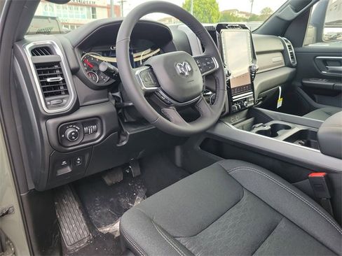 New 2026 RAM 1500 4x4 Crew Cab image 18