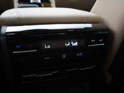 Used 2024 Acura MDX SH-AWD image 24