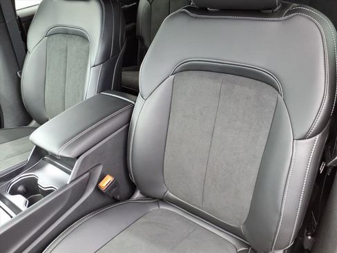 New 2026 Jeep Grand Cherokee L 4WD image 19