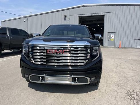 Used 2023 GMC Sierra 1500 Denali w/ Denali Reserve Package image 8