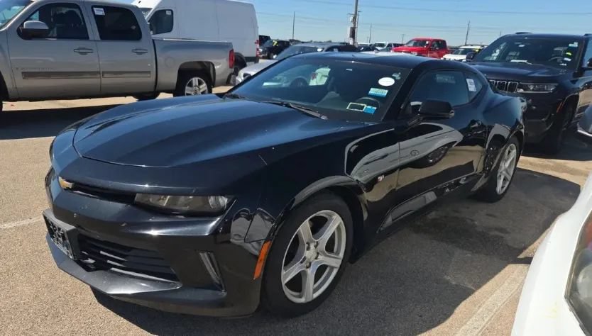 Used 2017 Chevrolet Camaro LS RWD image 1