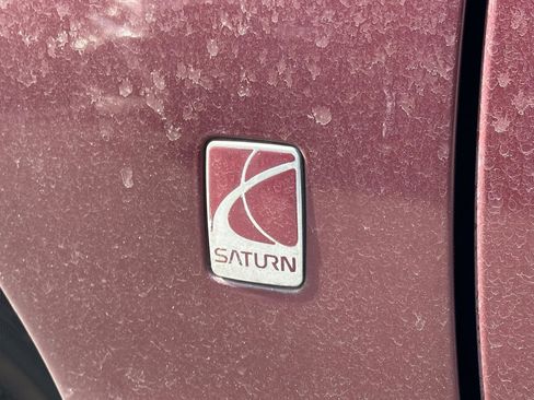 Used 2001 Saturn S-Series SL2 image 10