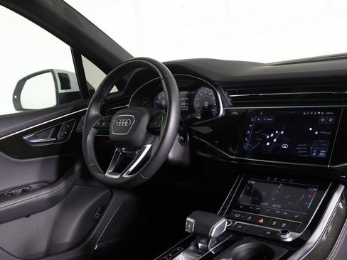 Used 2025 Audi Q7 3.0T Premium Plus AWD/4WD image 28