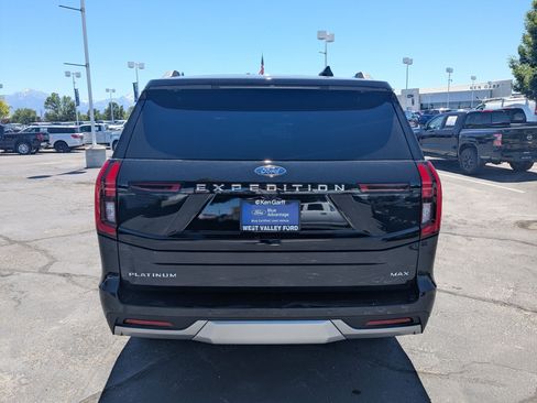 Certified 2026 Ford Expedition Max Platinum w/ Platinum Ultimate Package AWD/4WD image 5