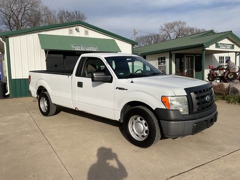 Used 2010 Ford F150 XL image 3