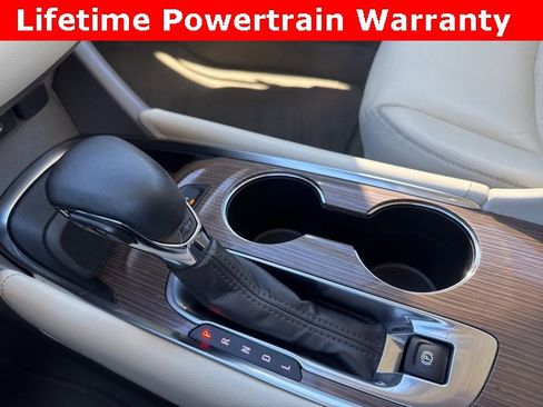 Used 2024 Chevrolet Malibu LT image 18