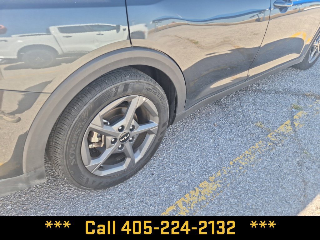 Used 2025 Kia K4 FWD image 17