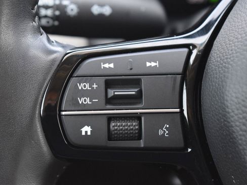 Used 2024 Honda HR-V EX-L image 6