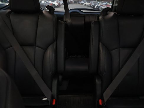 Used 2022 Subaru Ascent Limited w/ Technology Package image 12