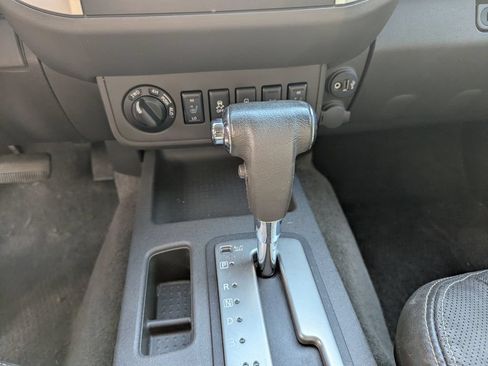 Used 2017 Nissan Frontier PRO-4X w/ Pro-4x Luxury Package AWD/4WD image 10