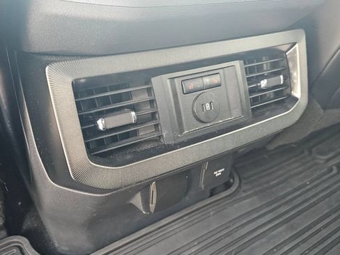 Used 2024 Ford F250 Platinum AWD/4WD image 9