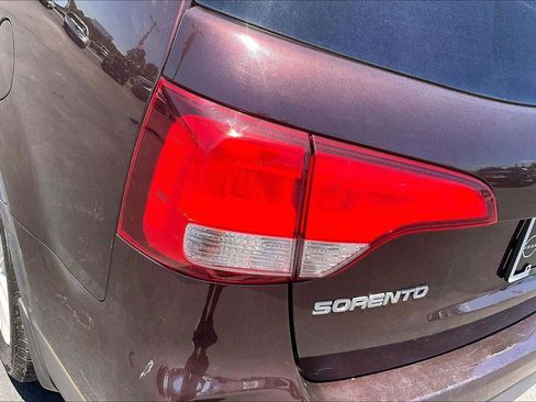 Used 2015 Kia Sorento LX FWD image 30