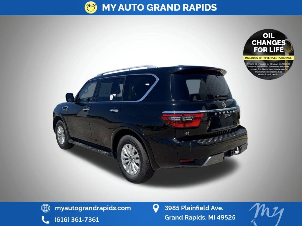 Used 2024 Nissan Armada SV AWD/4WD image 3