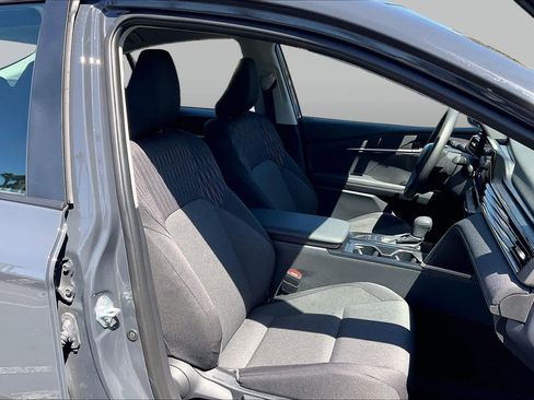 Used 2026 Toyota Camry LE FWD image 8
