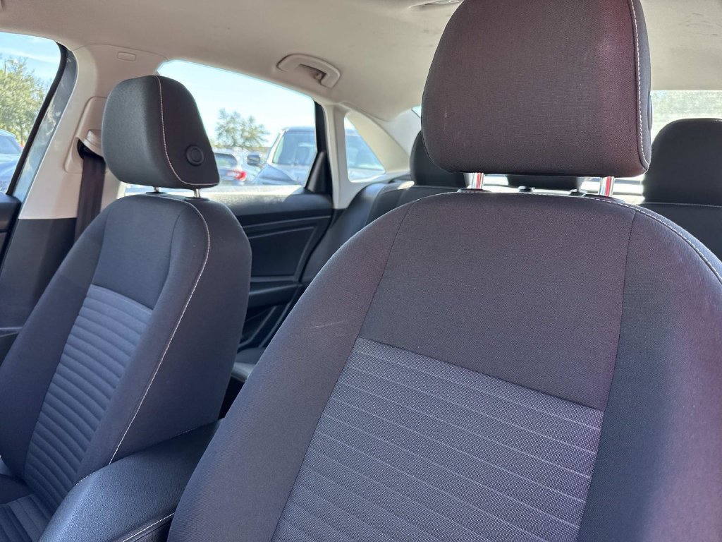 Used 2025 Volkswagen Jetta S FWD image 23