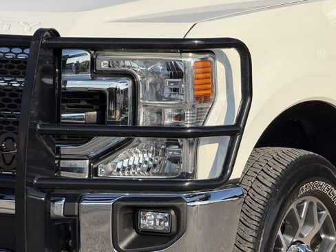 Used 2022 Ford F350 Lariat w/ Lariat Ultimate Package AWD/4WD image 4