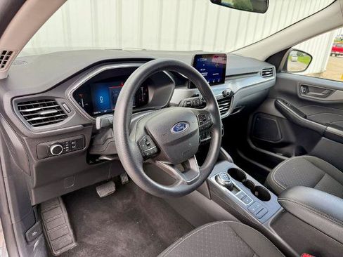 Certified 2025 Ford Escape Active AWD/4WD image 10