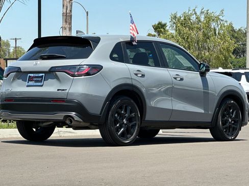 Used 2025 Honda HR-V Sport image 4