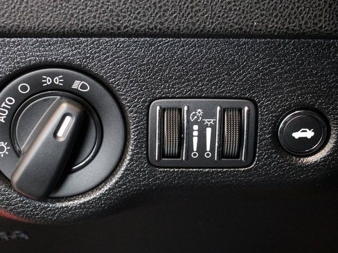 Used 2022 Dodge Charger SXT image 18