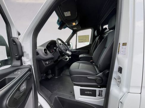New 2025 Mercedes-Benz Sprinter 2500 image 7