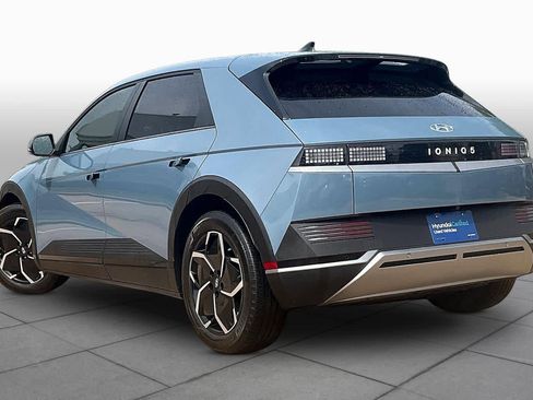 Certified 2024 Hyundai Ioniq 5 SEL RWD image 11