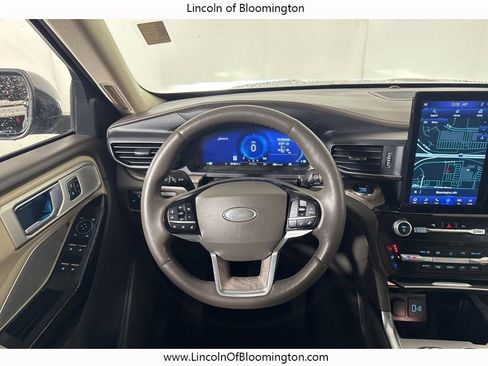 Used 2022 Ford Explorer Platinum w/ Equipment Group 601A image 29