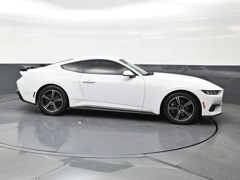 Used 2024 Ford Mustang Coupe RWD image 6