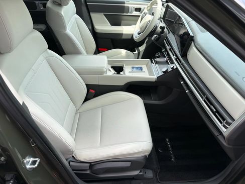 Used 2024 Hyundai Santa Fe SEL AWD/4WD image 11