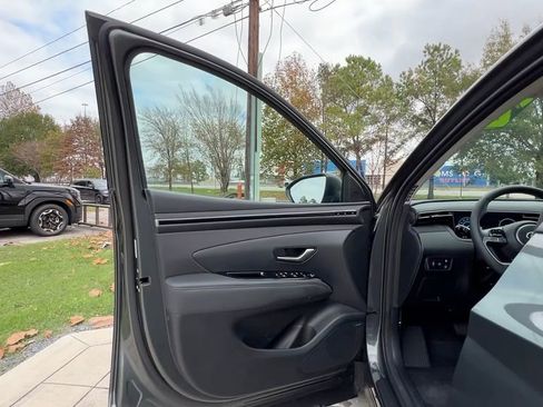 Certified 2024 Hyundai Tucson Limited image 34