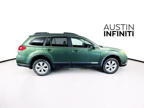 Used 2011 Subaru Outback 2.5i Limited image 8