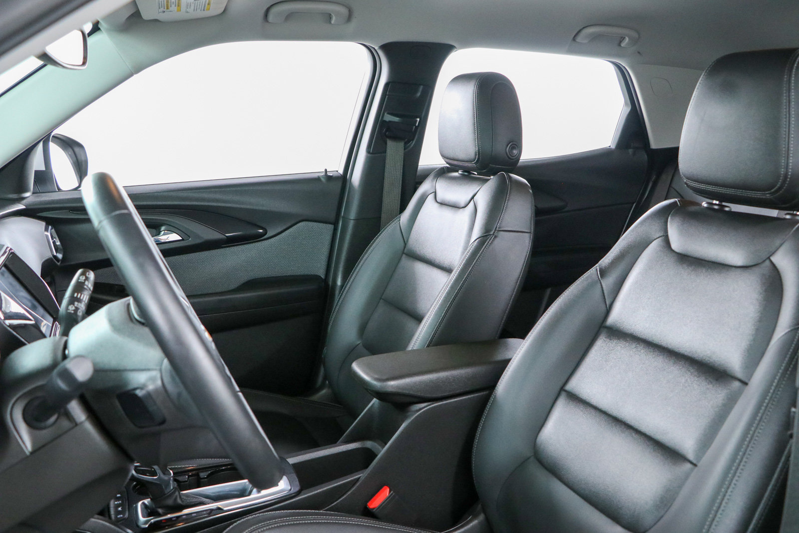 Used 2021 Chevrolet TrailBlazer LT w/ Premium Seating Package FWD image 23