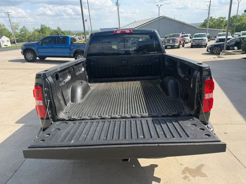 Used 2018 GMC Sierra 1500 SLE w/ SLE Value Package AWD/4WD image 44