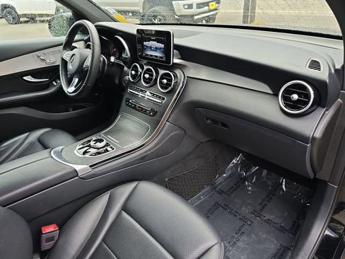 Used 2019 Mercedes-Benz GLC 300 GLC 300 image 33