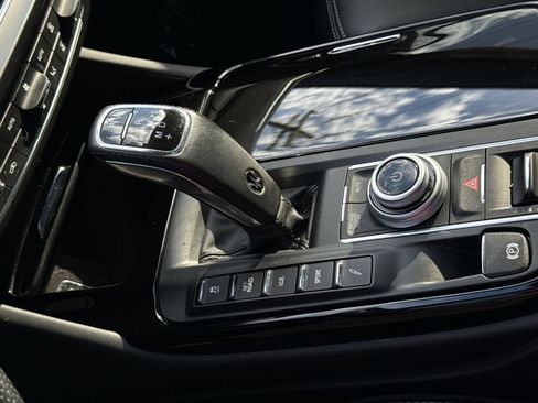 Used 2022 Maserati Levante GT image 22