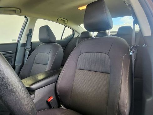Used 2024 Nissan Altima 2.5 SV FWD image 11