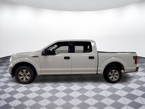 Used 2018 Ford F150 XLT image 2