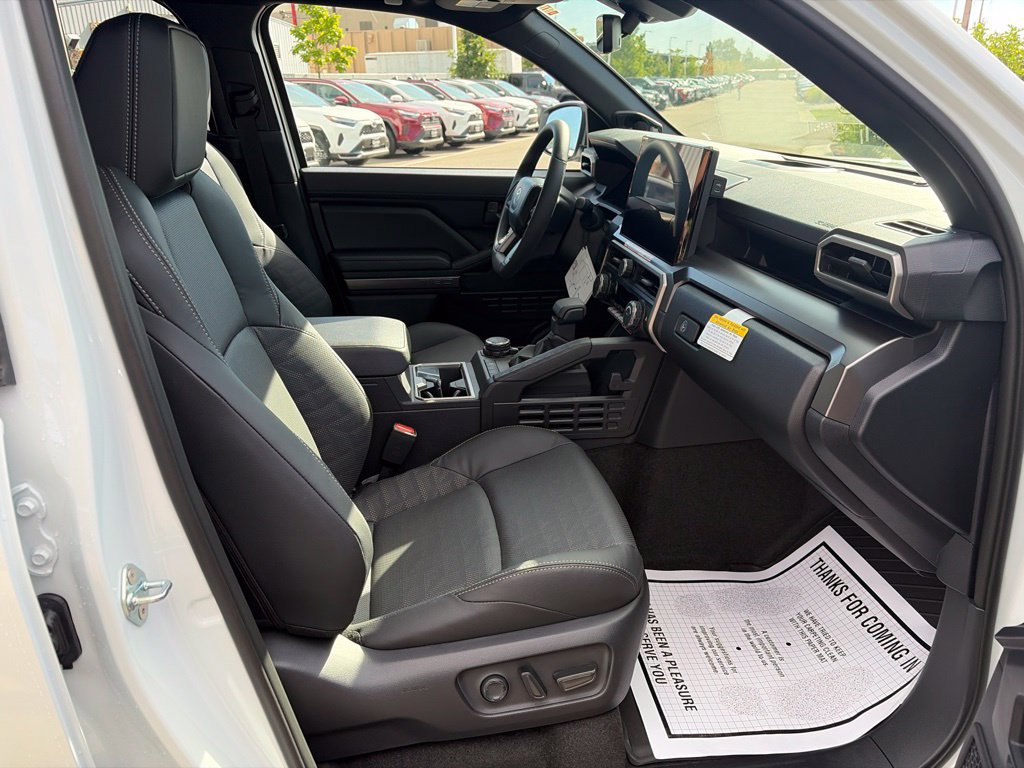 Used 2026 Toyota 4Runner TRD Sport Premium AWD/4WD image 13