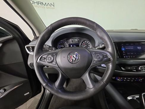 Used 2020 Buick Enclave Premium w/ Sun and Sites Package FWD image 27
