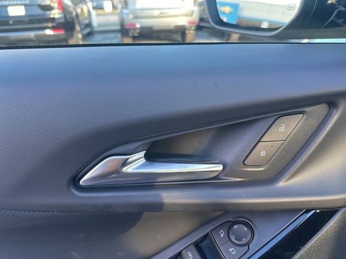 New 2026 Chevrolet Equinox LT image 12