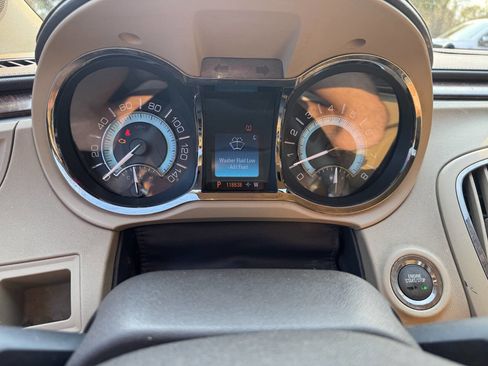 Used 2011 Buick LaCrosse CXS image 19