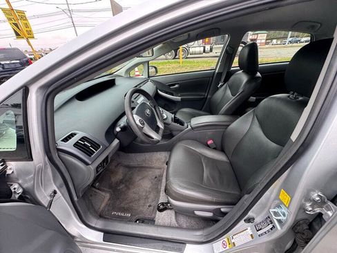 Used 2010 Toyota Prius Two image 9