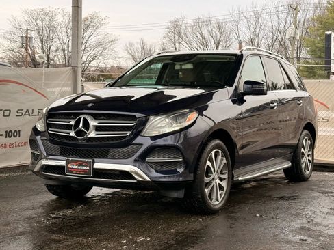 Used 2016 Mercedes-Benz GLE 350 4MATIC w/ Premium Package image 3