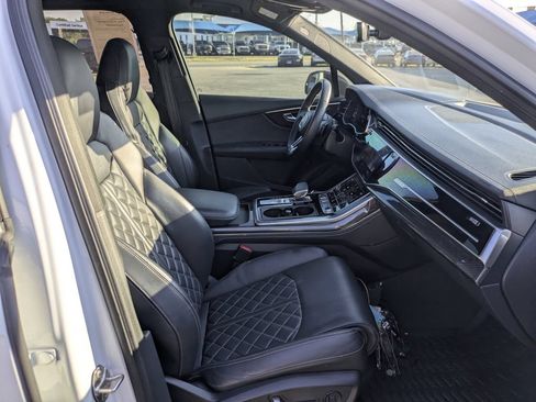 Used 2023 Audi SQ7 Prestige AWD/4WD image 34