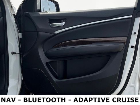 Used 2020 Acura MDX SH-AWD image 29