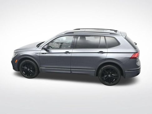 Used 2022 Volkswagen Tiguan SE R-Line AWD/4WD image 35