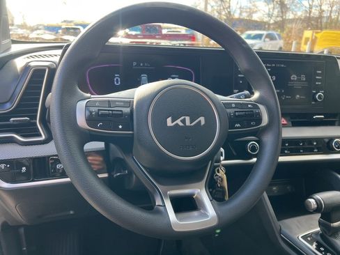 Certified 2023 Kia Sportage LX image 13