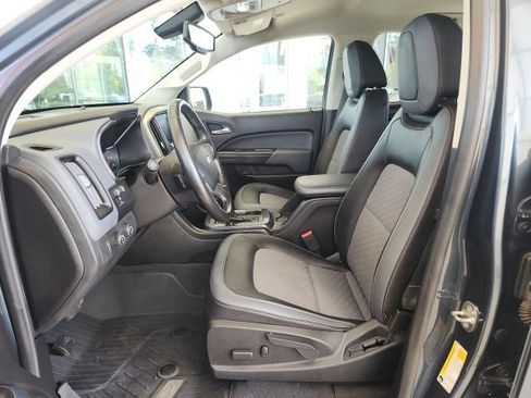 Used 2019 Chevrolet Colorado Z71 AWD/4WD image 17