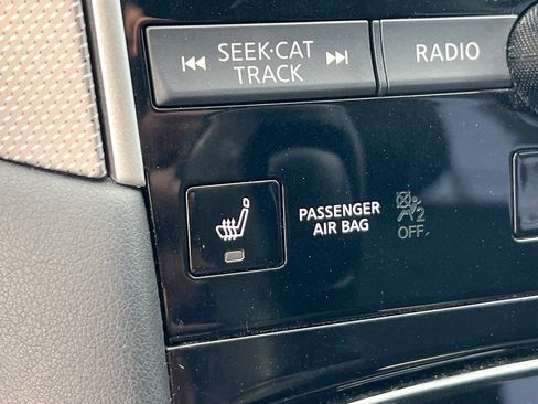 Used 2018 INFINITI Q50 Sport w/ Sensory Package (Sport) AWD/4WD image 48