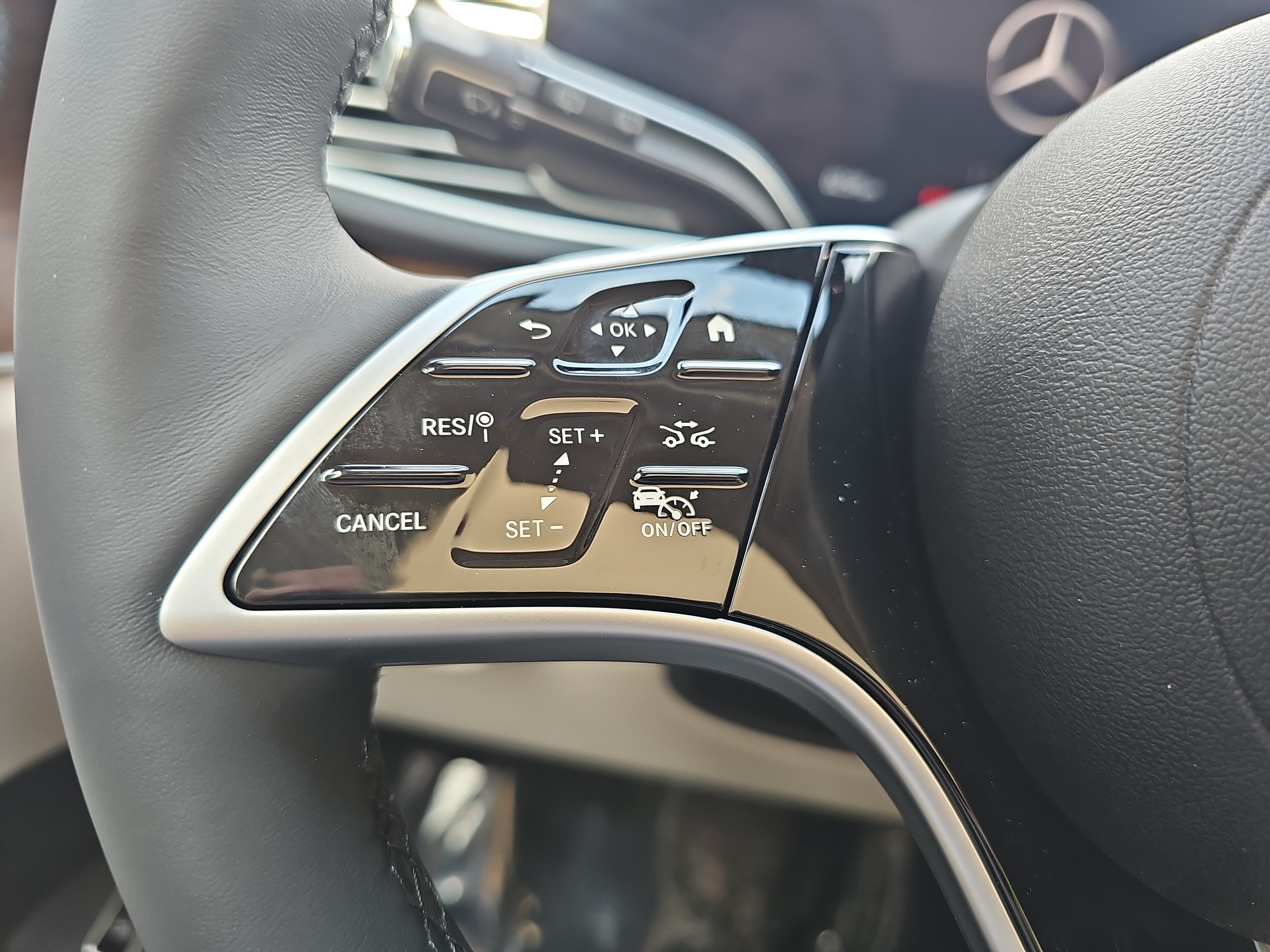 New 2026 Mercedes-Benz GLE 450 4MATIC image 18